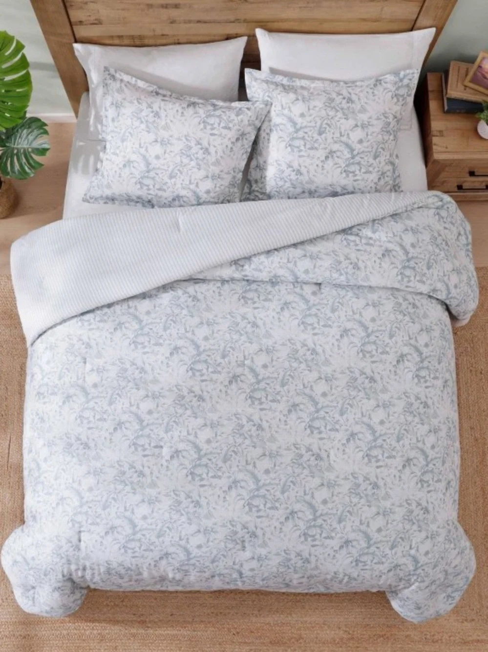 TOMMY BAHAMA NWT 3pc Full/ Queen Orchid Bay Comforter Bedding Set -blue